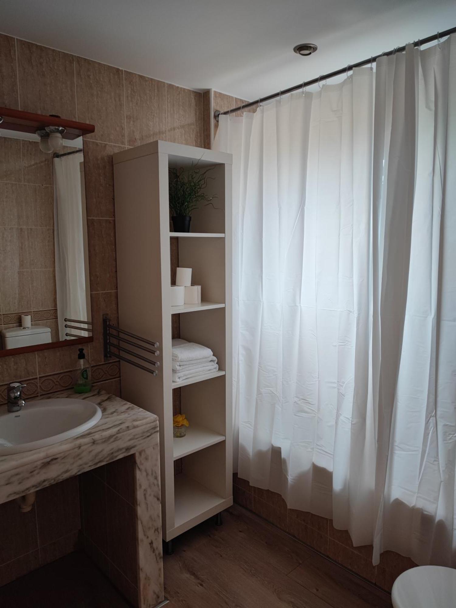 Apartamento Completo Muy Cerca Del Centro Ideal Para Familias Con Piscina Figueres  Ngoại thất bức ảnh