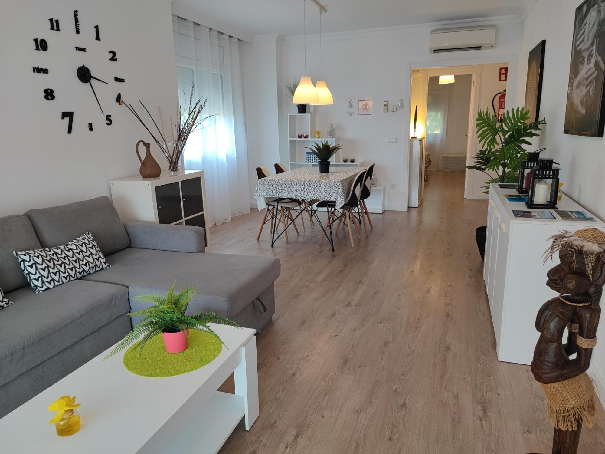 Apartamento Completo Muy Cerca Del Centro Ideal Para Familias Con Piscina Figueres  Ngoại thất bức ảnh