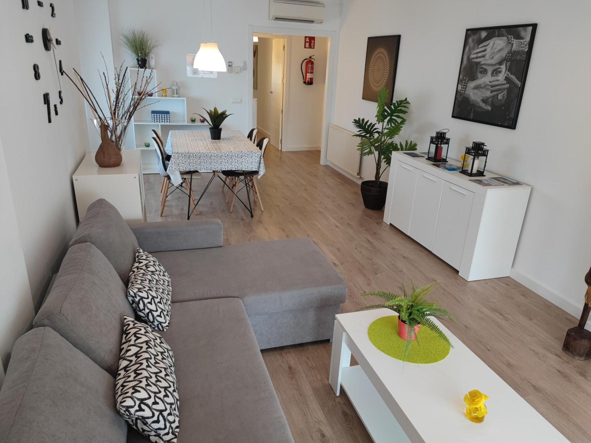 Apartamento Completo Muy Cerca Del Centro Ideal Para Familias Con Piscina Figueres  Ngoại thất bức ảnh